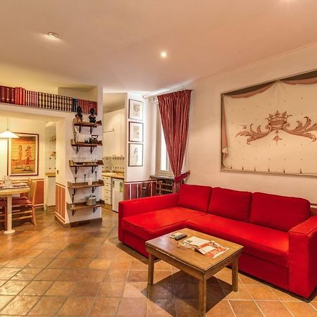 Apartament Lovely Flat By The Trevi Fountain Rzym Zewnętrze zdjęcie
