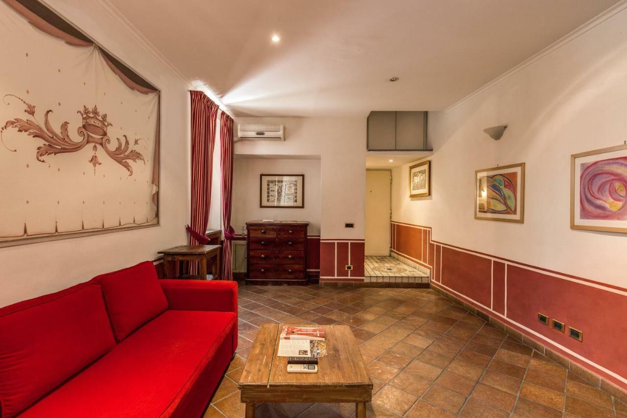 Apartament Lovely Flat By The Trevi Fountain Rzym Zewnętrze zdjęcie