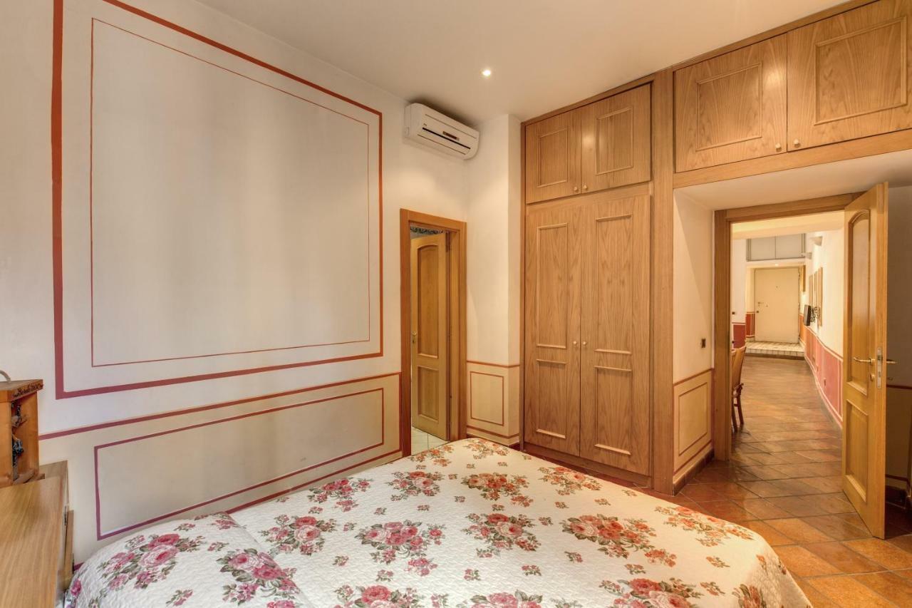 Apartament Lovely Flat By The Trevi Fountain Rzym Zewnętrze zdjęcie