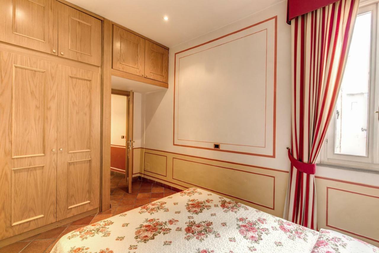Apartament Lovely Flat By The Trevi Fountain Rzym Zewnętrze zdjęcie